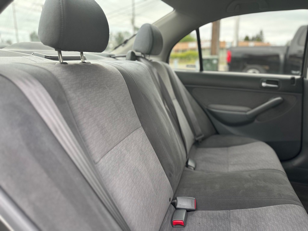 2005 Honda Civic Image 20