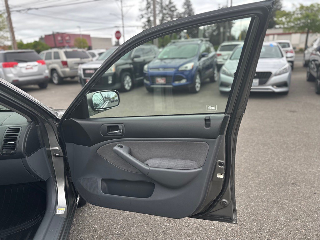 2005 Honda Civic Image 22