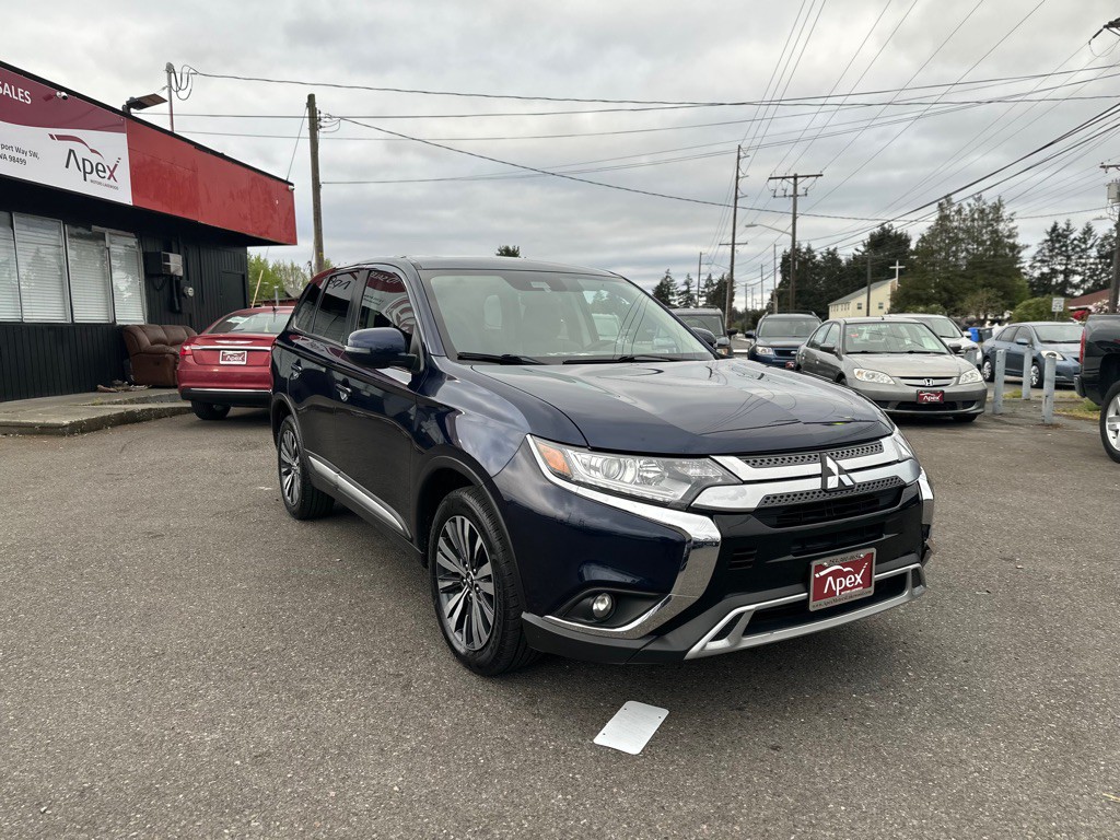 2020 Mitsubishi Outlander Image 3