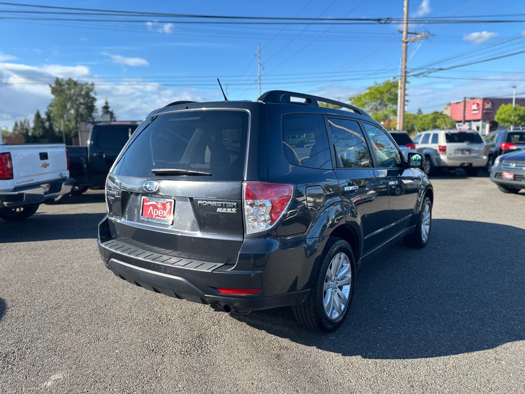 2013 Subaru Forester Image 5
