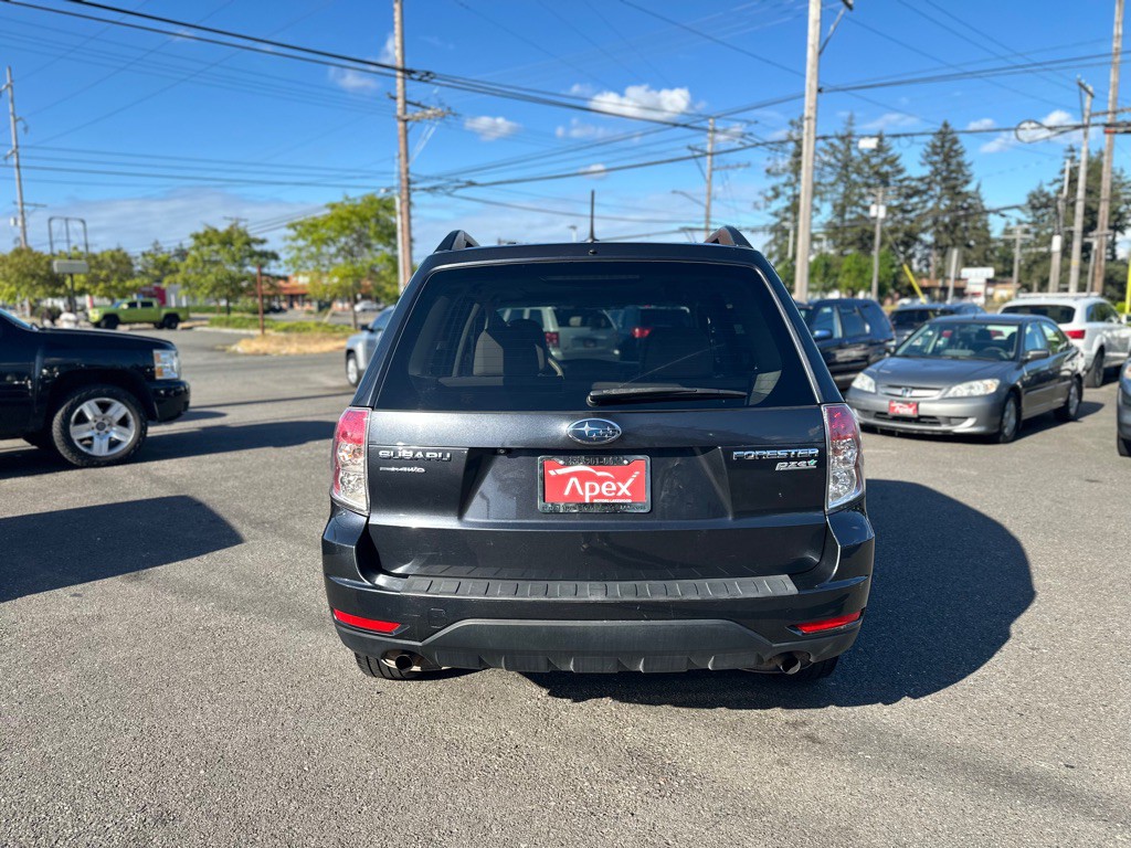 2013 Subaru Forester Image 6