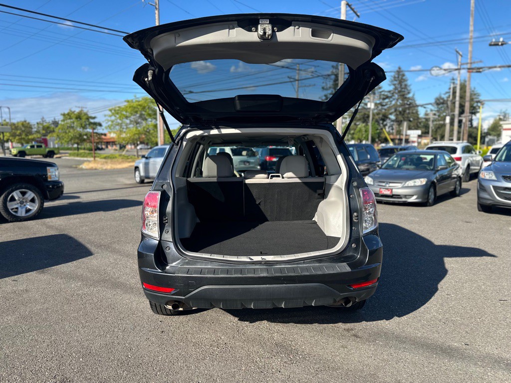 2013 Subaru Forester Image 7