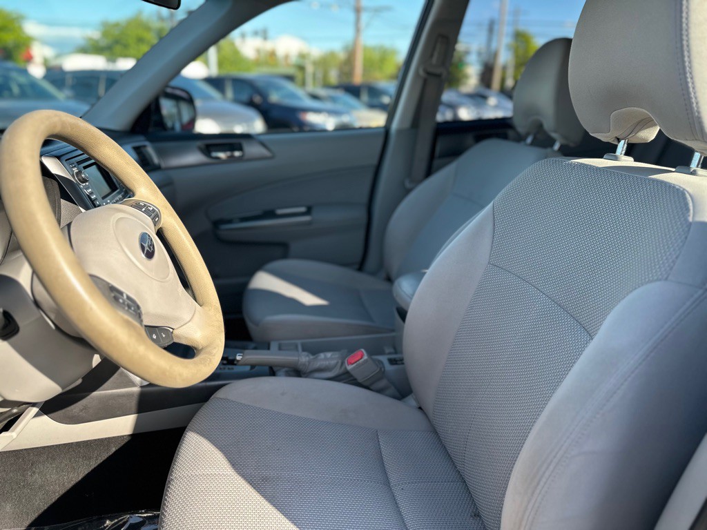 2013 Subaru Forester Image 12