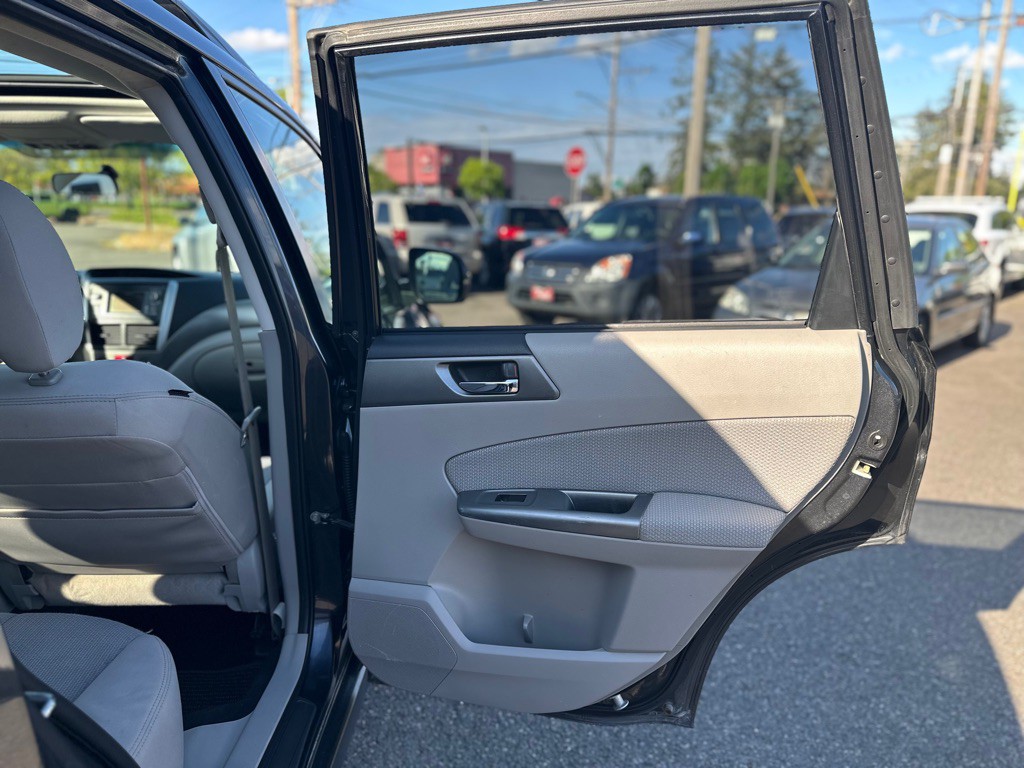 2013 Subaru Forester Image 22