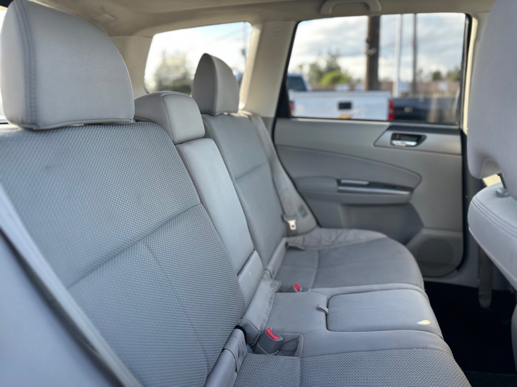 2013 Subaru Forester Image 23
