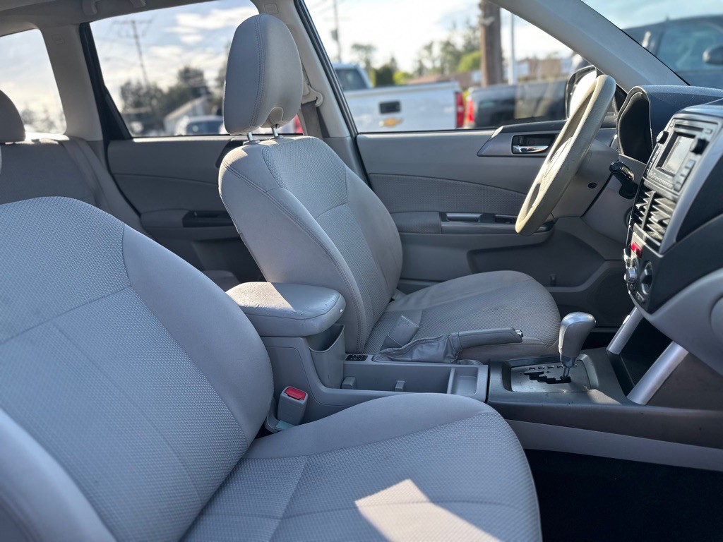 2013 Subaru Forester Image 25