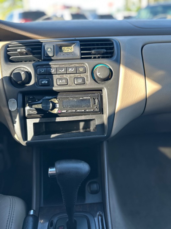 2000 Honda Accord Image 15