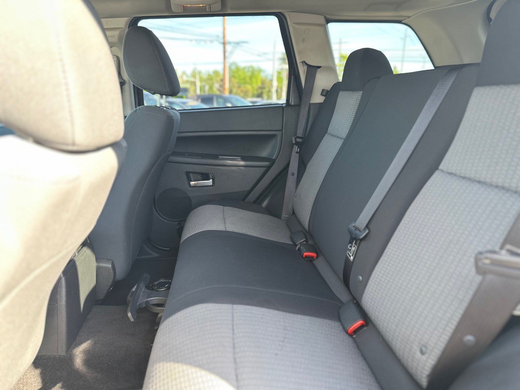 2010 Jeep Grand Cherokee Image 18