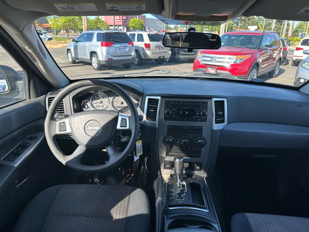 2010 Jeep Grand Cherokee Image 21