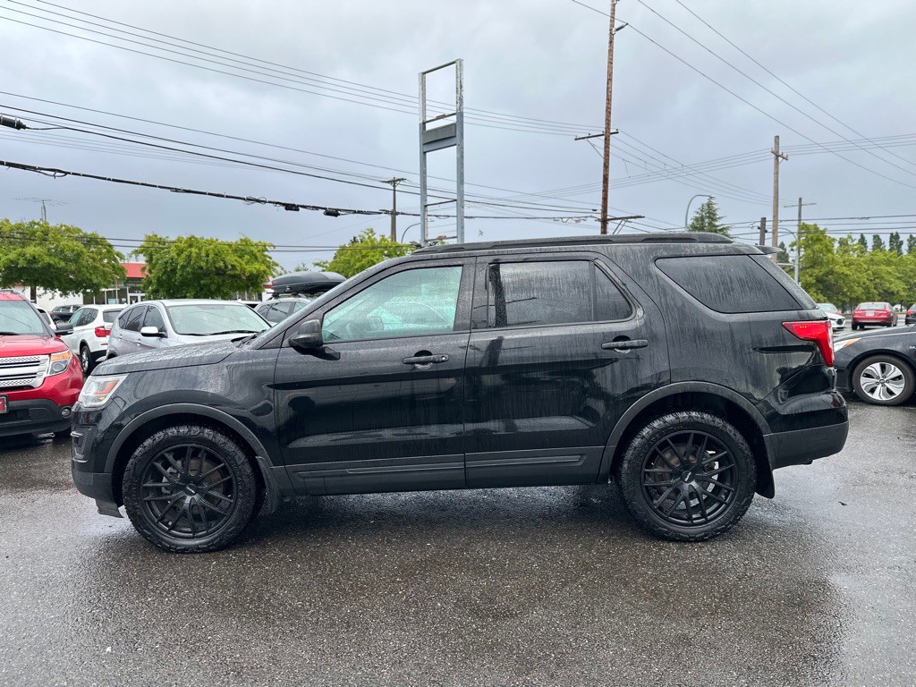 2017 Ford Explorer Image 9