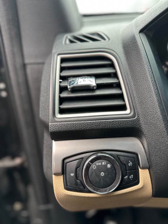 2017 Ford Explorer Image 13