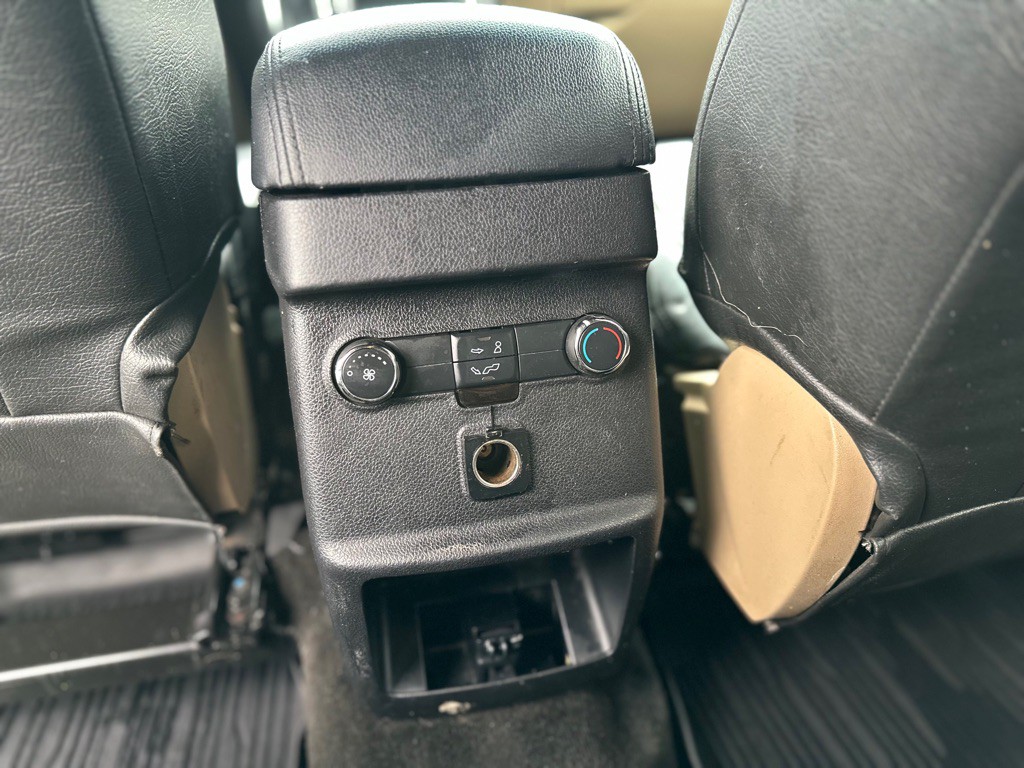 2017 Ford Explorer Image 20