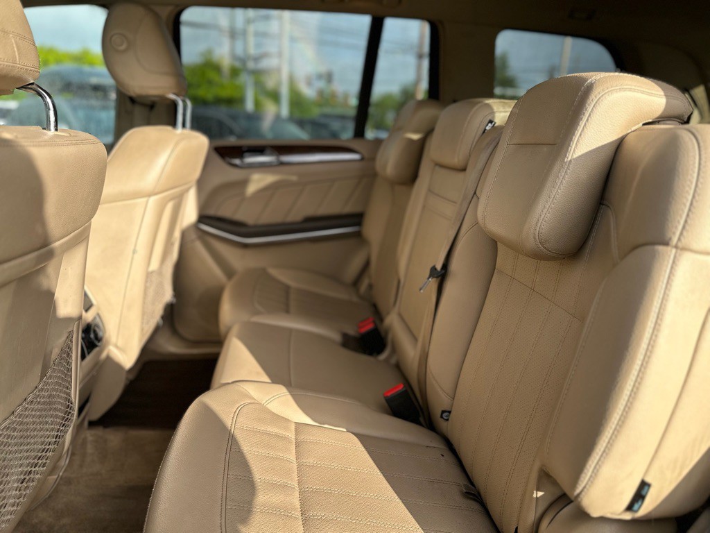 2013 Mercedes-Benz GL-Class Image 19