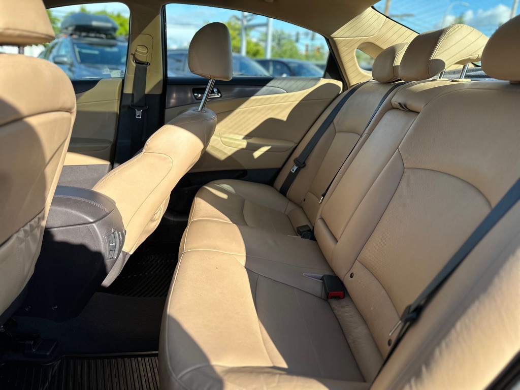 2013 Hyundai Sonata Image 20