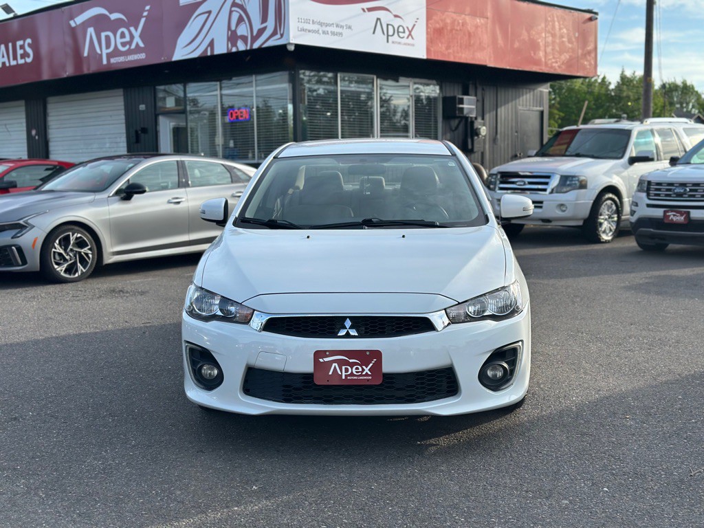 2016 Mitsubishi Lancer Image 2
