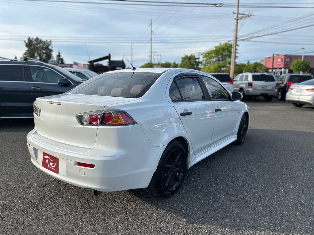 2016 Mitsubishi Lancer Image 5