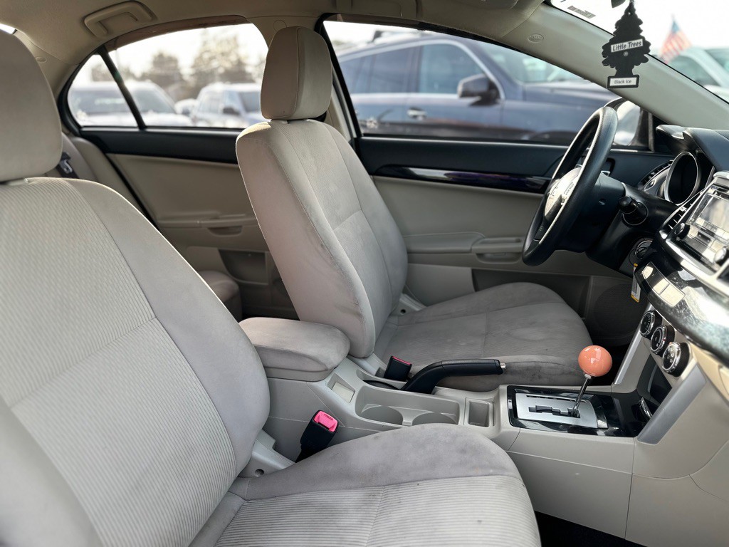 2016 Mitsubishi Lancer Image 23