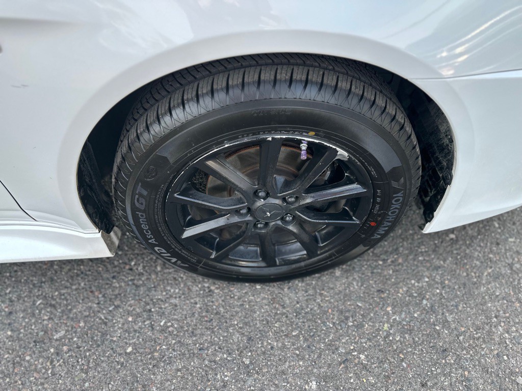 2016 Mitsubishi Lancer Image 25