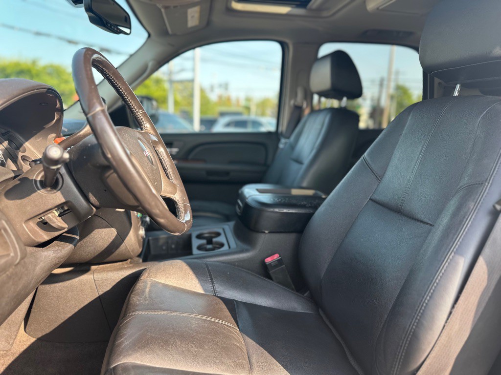 2007 GMC Yukon Image 12
