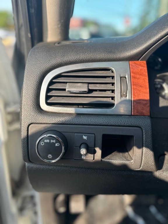2007 GMC Yukon Image 13