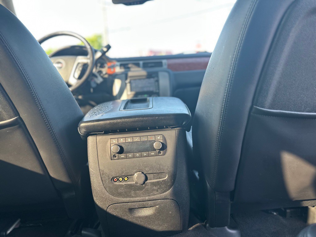 2007 GMC Yukon Image 24