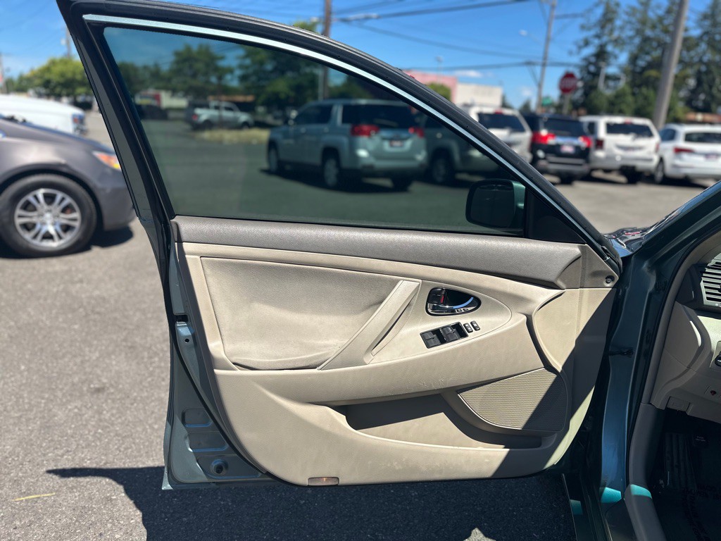 2007 Toyota Camry Image 10