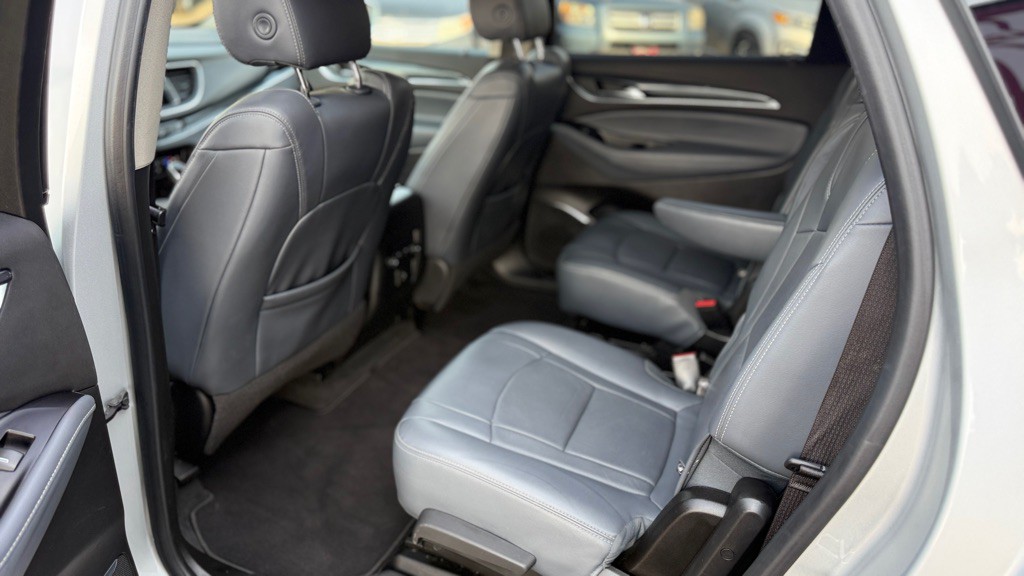 2020 Buick Enclave Image 16