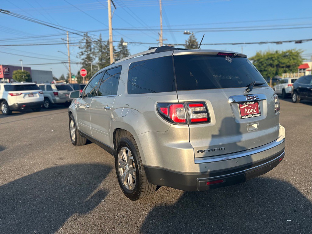 2015 GMC Acadia Image 8