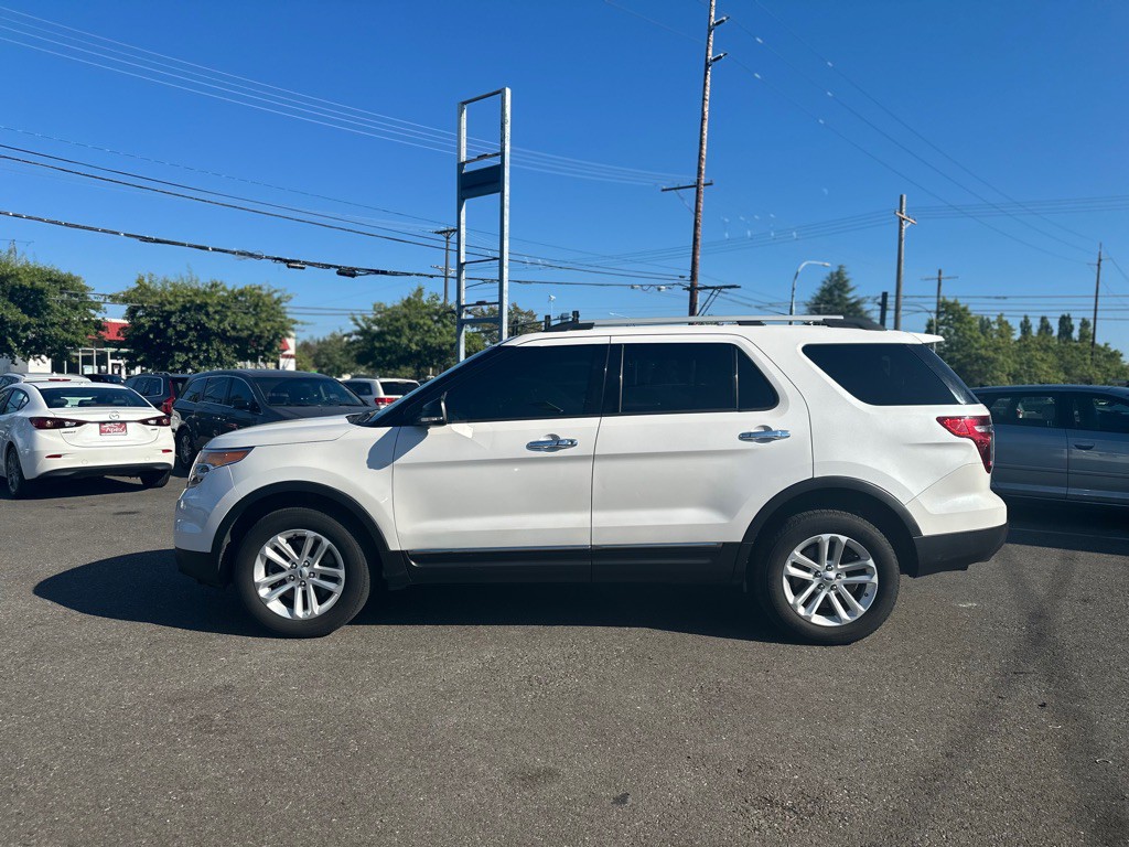 2014 Ford Explorer Image 9