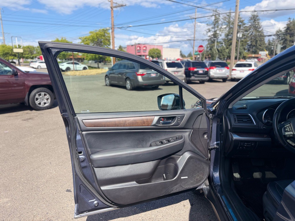 2017 Subaru Outback Image 12