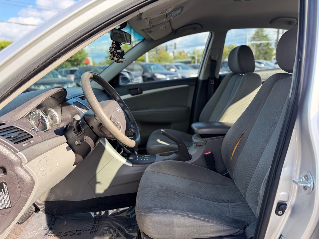 2009 Hyundai Sonata Image 12