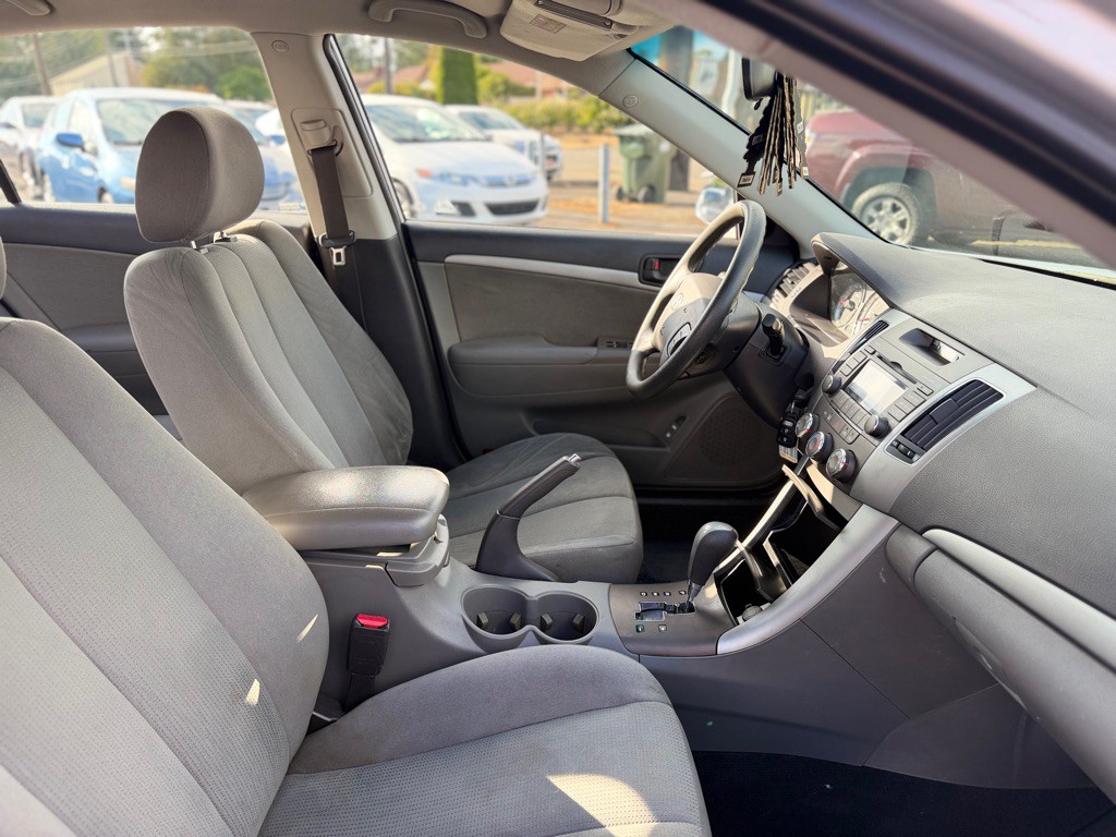 2009 Hyundai Sonata Image 21