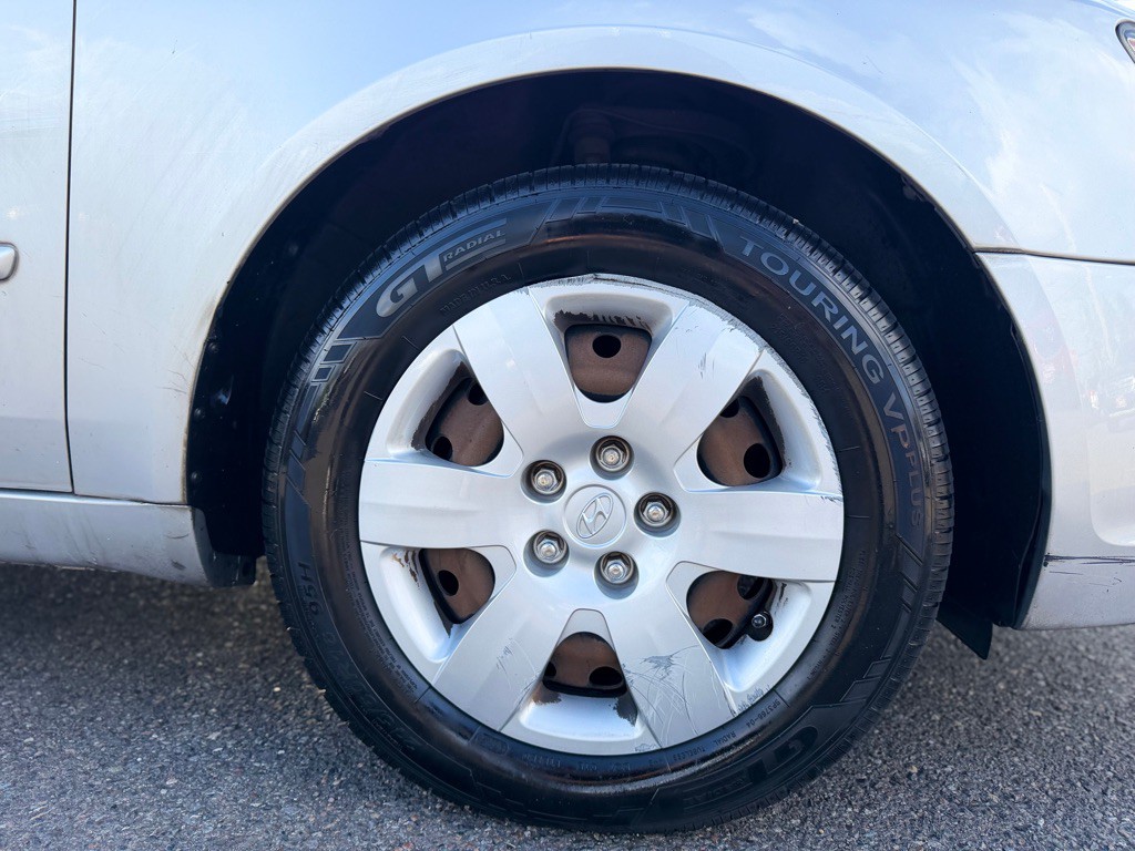 2009 Hyundai Sonata Image 23