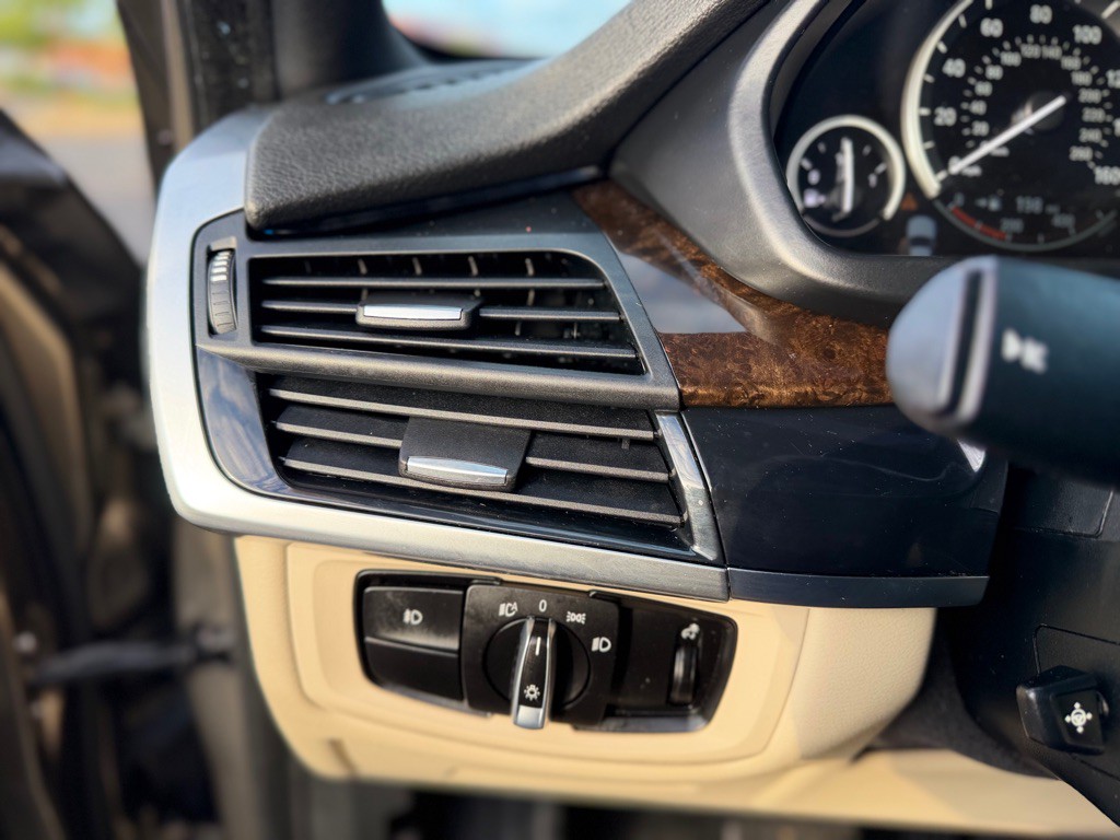 2017 BMW X5 Image 15