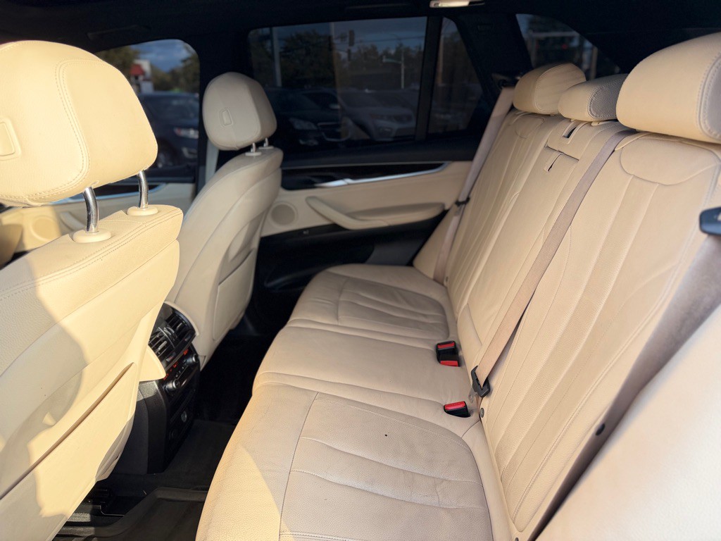 2017 BMW X5 Image 20