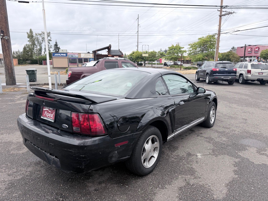 2000 Ford Mustang Image 5