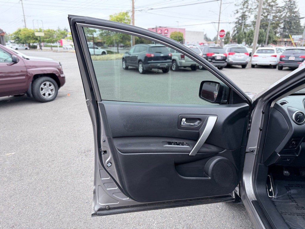 2009 Nissan Rogue Image 11