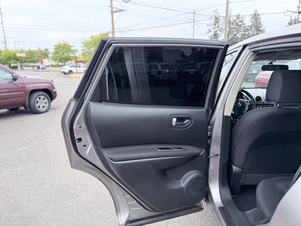 2009 Nissan Rogue Image 16