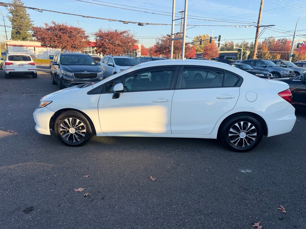 2012 Honda Civic Image 8