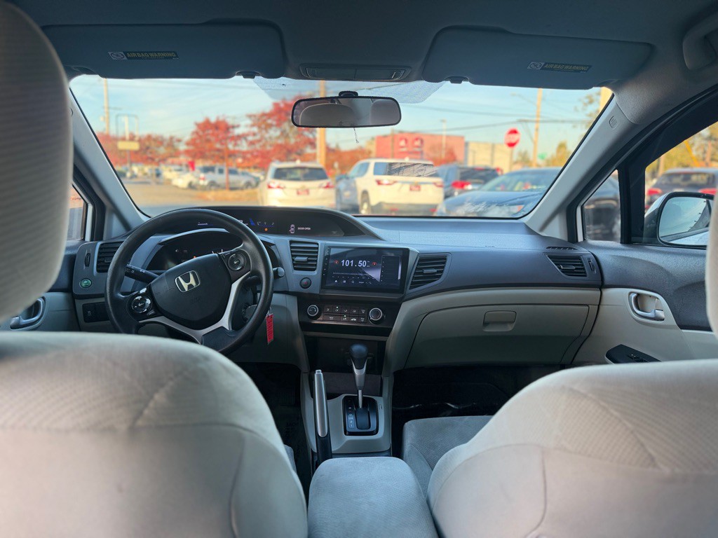 2012 Honda Civic Image 18