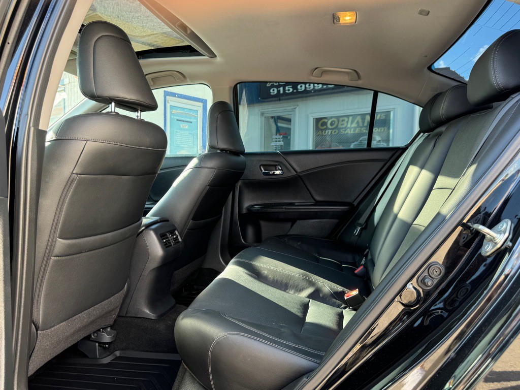 2016 Honda Accord Image 7