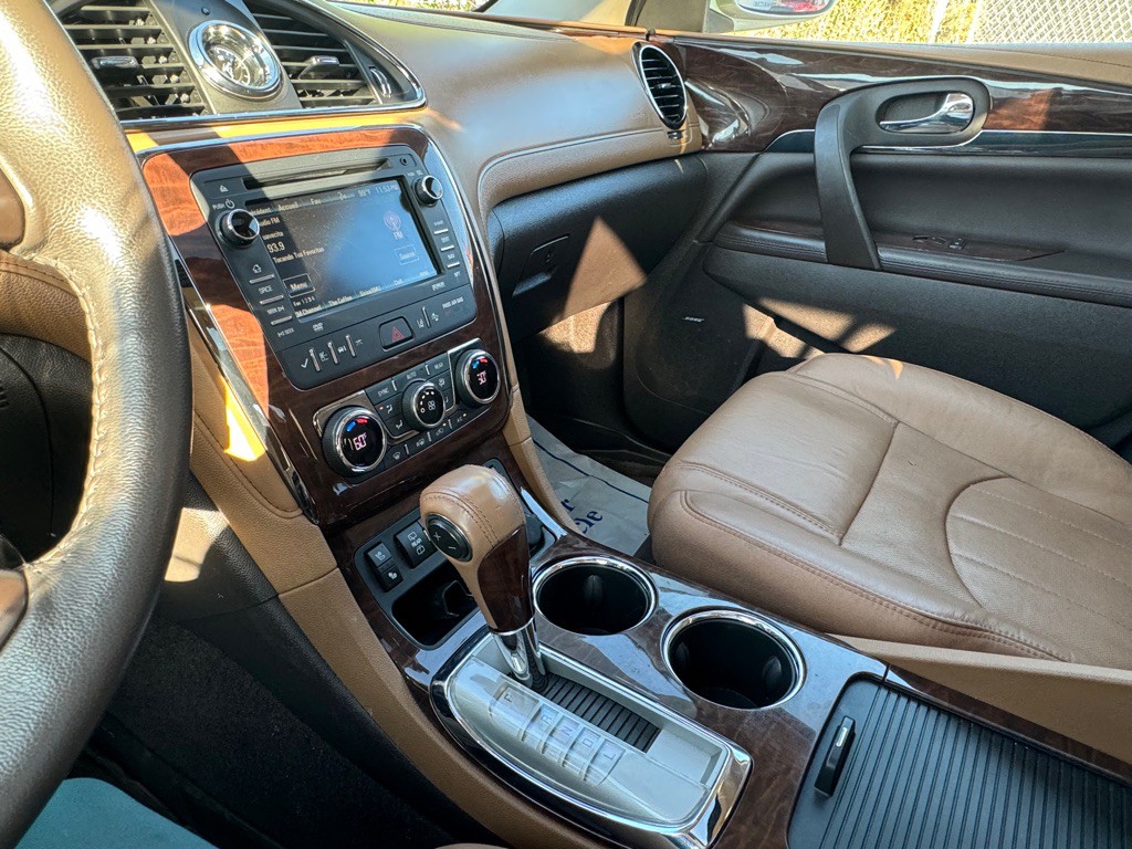 2015 Buick Enclave Image 8