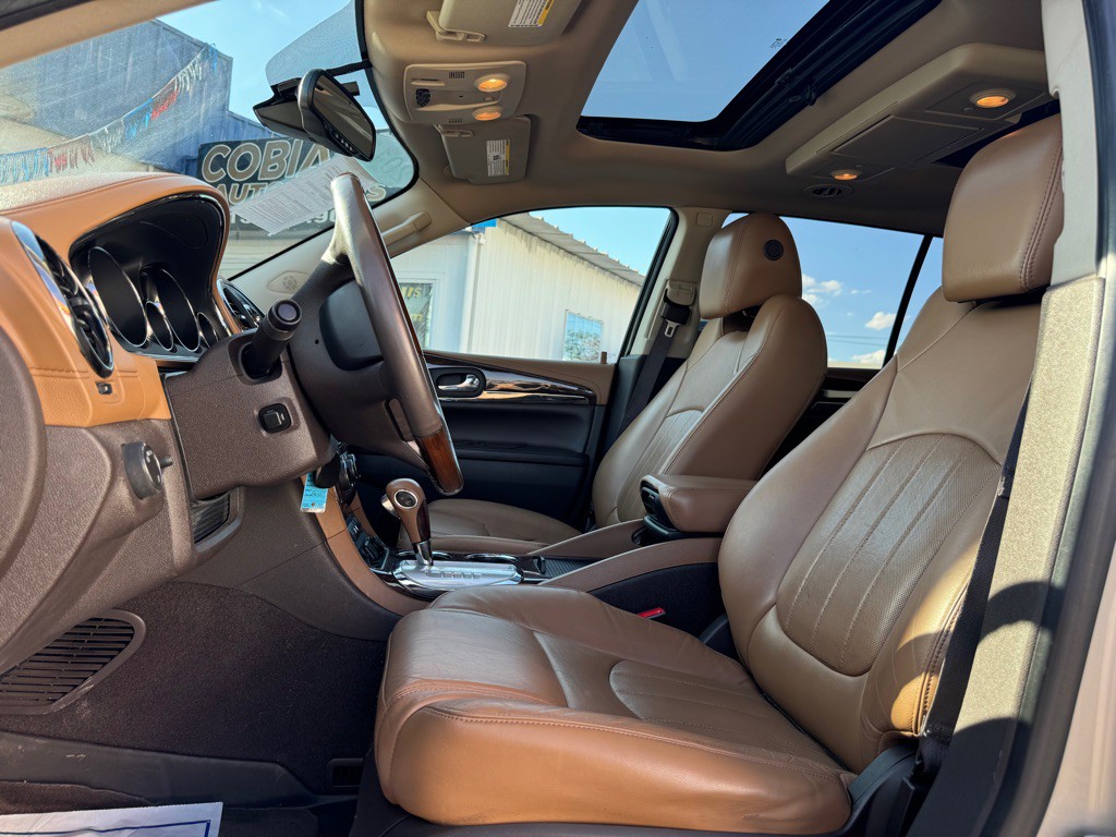 2015 Buick Enclave Image 9