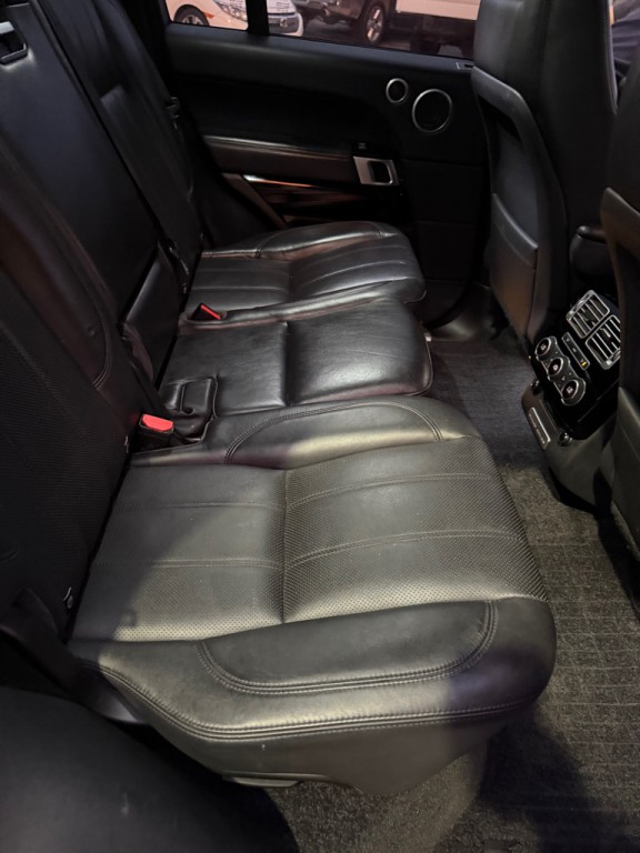 2016 Land Rover Range Rover Image 9