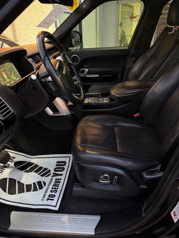 2016 Land Rover Range Rover Image 12