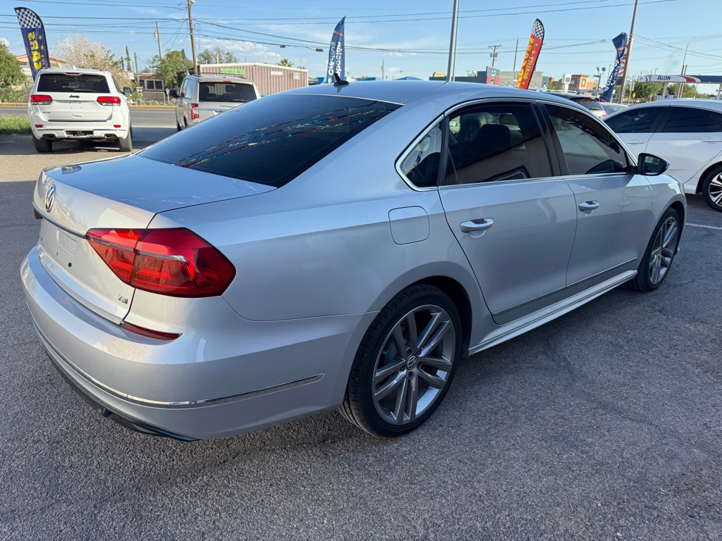 2016 Volkswagen Passat Image 6