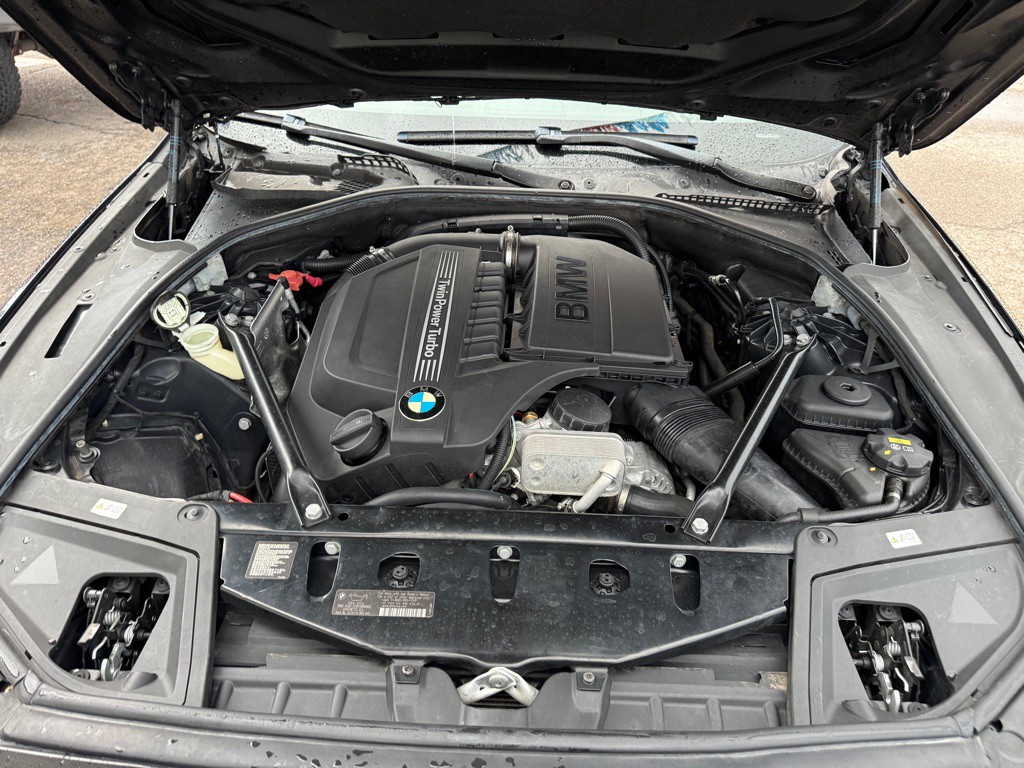 2014 BMW 5 Series Image 13