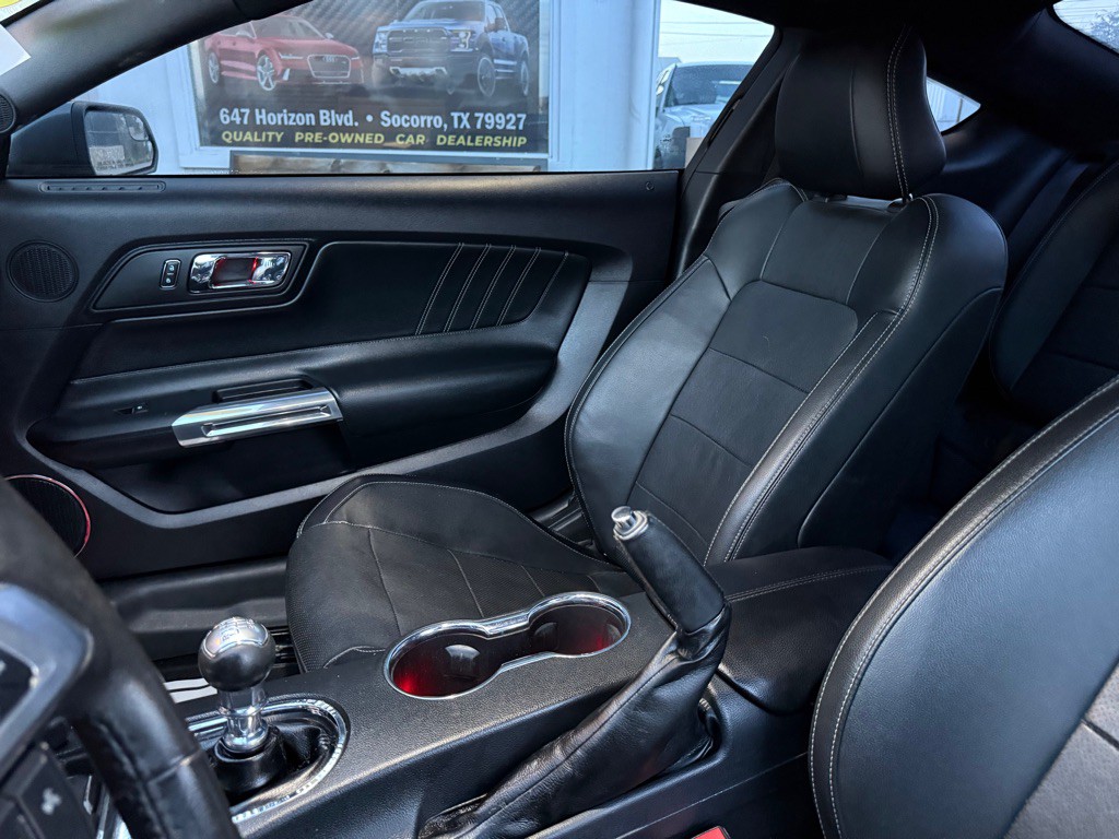 2015 Ford Mustang Image 17