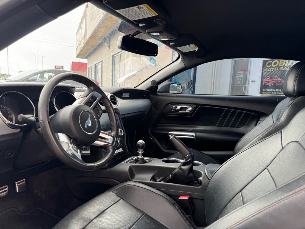 2015 Ford Mustang Image 6