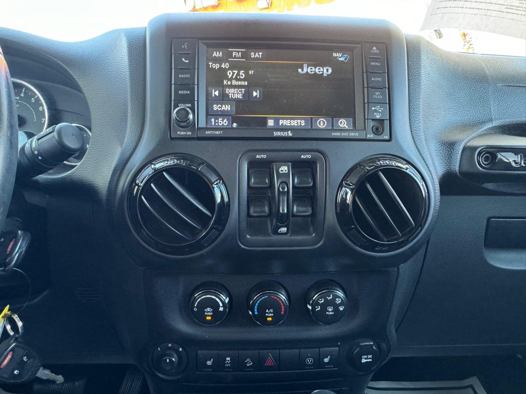 2015 Jeep Wrangler Unlimited Image 9